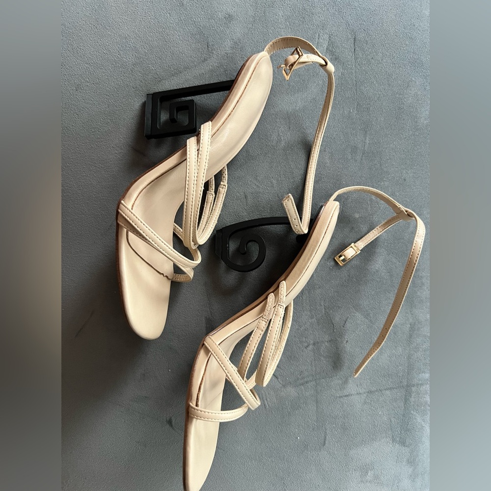 Elegant Beige Strappy Sandals